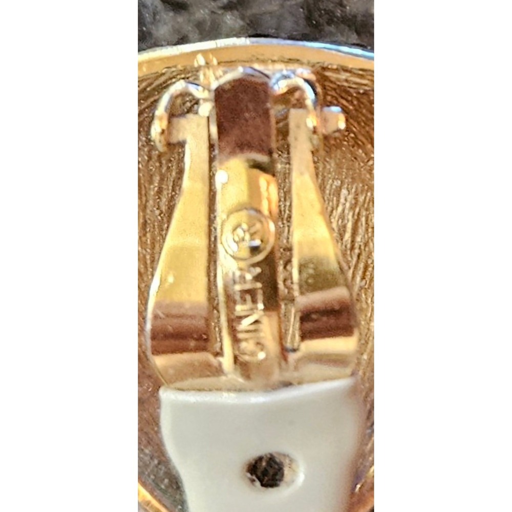 Ciner Clip On Earrings Women OS Gold Black Enamel Pave Crystal Shield Excellent - Picture 6 of 6